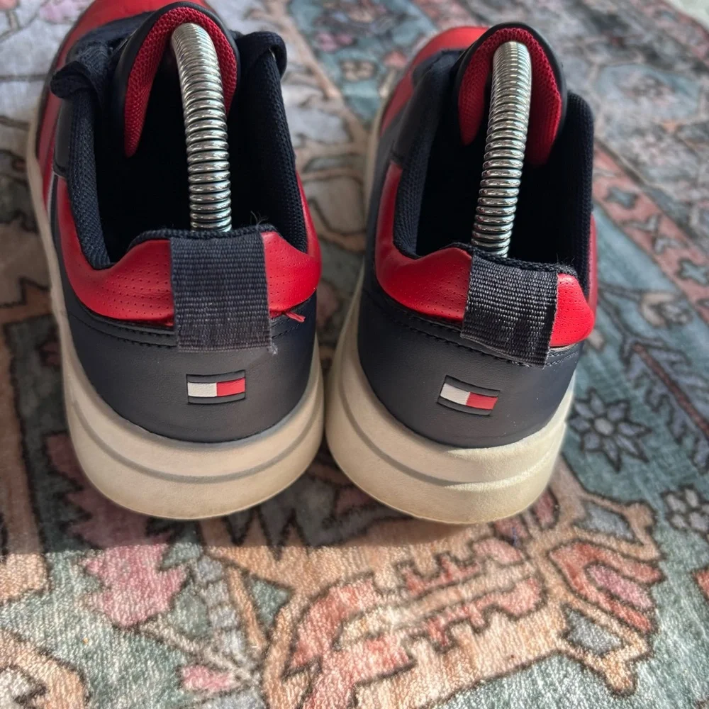 Tommy Hilfiger Cayman 2.0 Sneakers Red Navy Blue Boys‎ Casual Shoes size 3 Kids